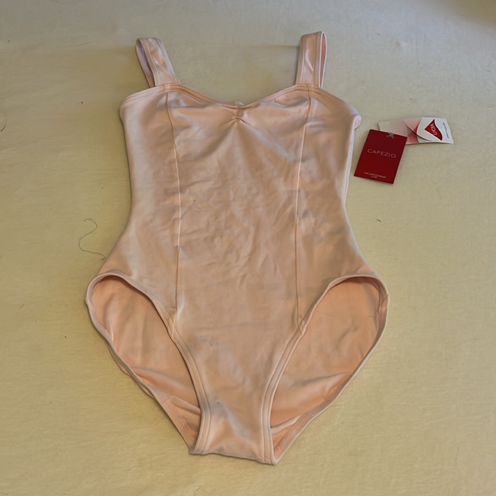 New with tags pink M tank Capezio leotard